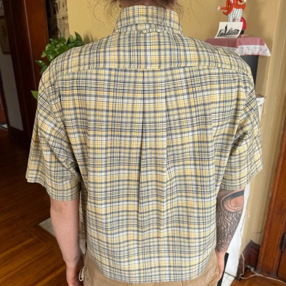 💀 SOLD 💀 Vintage 90s Cropped Boxy Yellow Plaid Short Sleeve Button Down ~ Size S - Picture 5 of 8